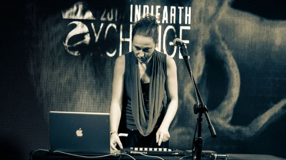 Madeleine Bloom - live at IndiEarth Xchange 2014 in Chennai, India